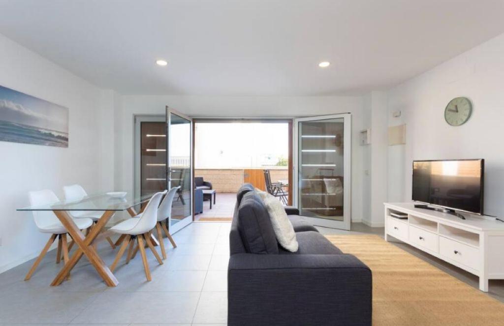 Modern Seafront Flat With A Private Garage Appartement El Médano Buitenkant foto